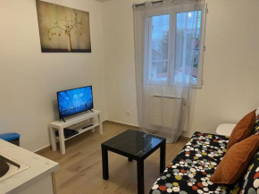 Appartement lumineux près métro